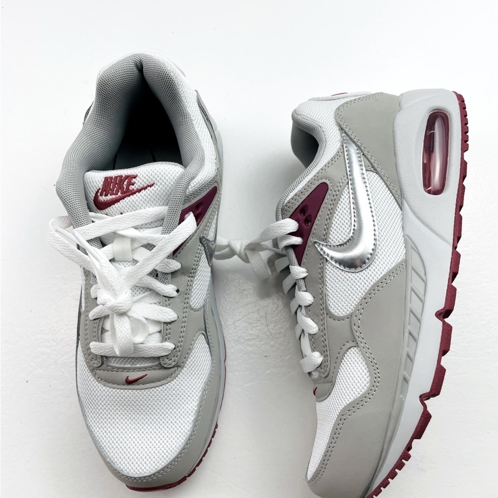Nike Women's Air Max Correlate Running Shoes White Fuchsia Gray size 8